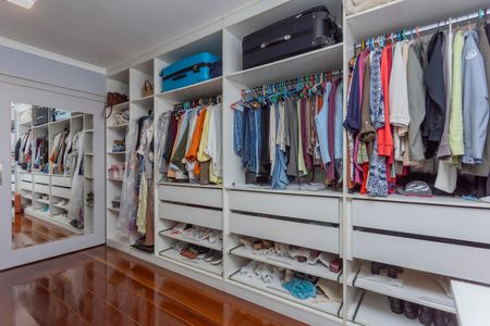 Casa à venda com 500m², 3 quartos e 3 vagasCloset da suíte 1
