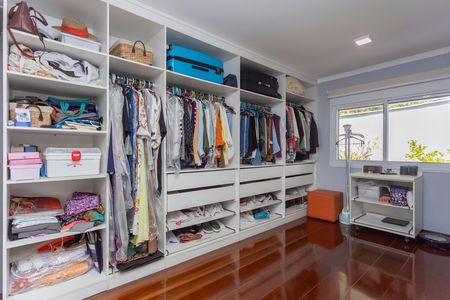 Casa à venda com 500m², 3 quartos e 3 vagasCloset da suíte 1