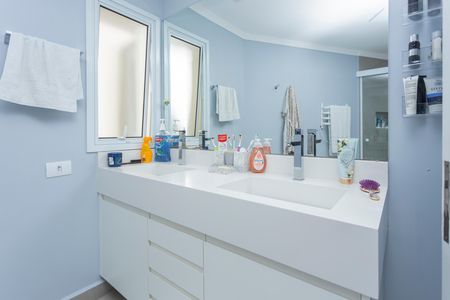 Casa à venda com 500m², 3 quartos e 3 vagasBanheiro  2 da Suíte 1