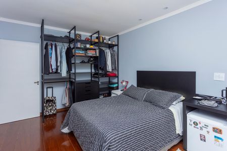 Casa à venda com 500m², 3 quartos e 3 vagasSuíte 2