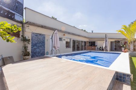 Casa à venda com 500m², 3 quartos e 3 vagasPiscina
