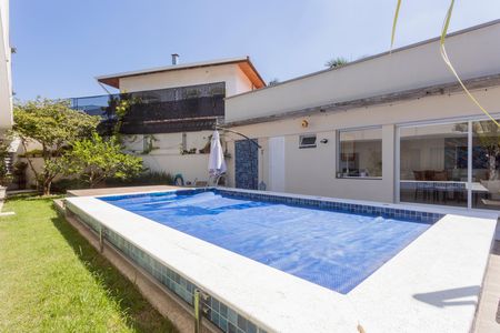 Casa à venda com 500m², 3 quartos e 3 vagasPiscina