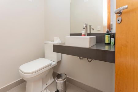 Casa à venda com 500m², 3 quartos e 3 vagasBanheiro Espaço Lazer