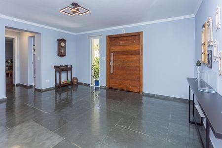 Casa à venda com 500m², 3 quartos e 3 vagasCorredor 