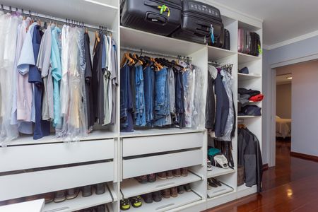 Casa à venda com 500m², 3 quartos e 3 vagasCloset da suíte 1
