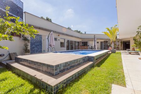 Casa à venda com 500m², 3 quartos e 3 vagasPiscina