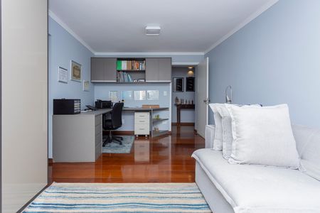 Casa à venda com 500m², 3 quartos e 3 vagasEscritório