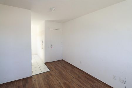 Sala  de apartamento para alugar com 2 quartos, 38m² em Jardim Recanto Verde, São Paulo