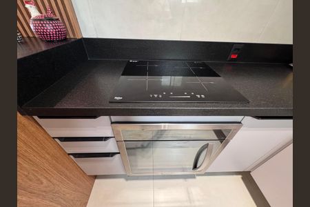 Apartamento à venda com 71m², 2 quartos e 1 vaga Apartamento à venda com 71m², 2 quartos e 1 vagaCozinha e Área de Serviço