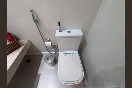 Apartamento à venda com 71m², 2 quartos e 1 vaga Apartamento à venda com 71m², 2 quartos e 1 vagaLavabo