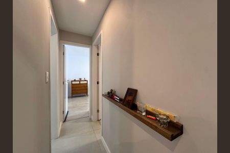 Apartamento à venda com 71m², 2 quartos e 1 vaga Apartamento à venda com 71m², 2 quartos e 1 vagaCorredor