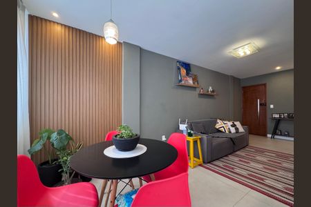 Apartamento à venda com 71m², 2 quartos e 1 vaga Apartamento à venda com 71m², 2 quartos e 1 vagaSala