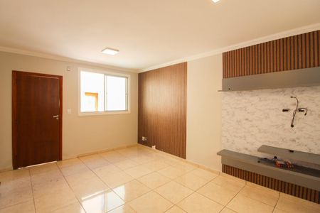Sala de casa à venda com 2 quartos, 124m² em São Geraldo, Belo Horizonte
