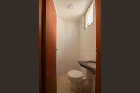 Casa à venda com 124m², 2 quartos e 1 vagaLavabo