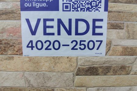 Casa à venda com 124m², 2 quartos e 1 vagaPlaquinha Instalada