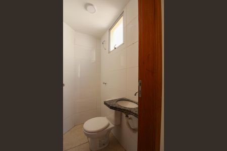 Casa à venda com 124m², 2 quartos e 1 vagaLavabo