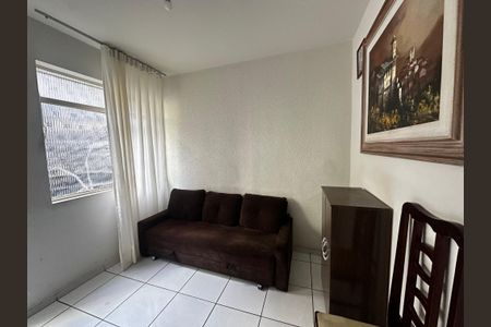 Sala de apartamento à venda com 3 quartos, 70m² em Alto Barroca, Belo Horizonte