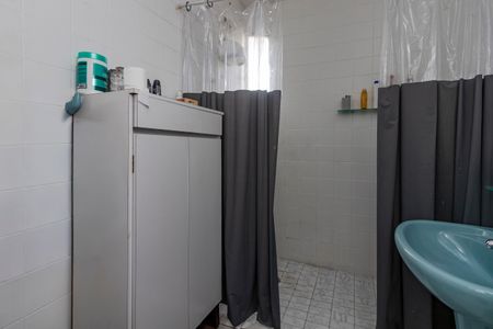 Casa à venda com 225m², 4 quartos e 3 vagasBanheiro