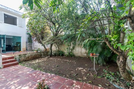 Casa à venda com 225m², 4 quartos e 3 vagasQuintal
