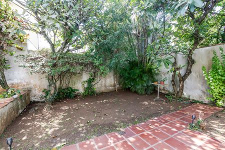 Casa à venda com 225m², 4 quartos e 3 vagasQuintal