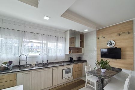 Casa à venda com 232m², 3 quartos e 3 vagas Casa à venda com 232m², 3 quartos e 3 vagasCozinha
