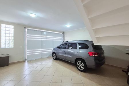 Casa à venda com 232m², 3 quartos e 3 vagas Casa à venda com 232m², 3 quartos e 3 vagasGaragem