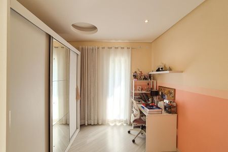 Casa à venda com 232m², 3 quartos e 3 vagas Casa à venda com 232m², 3 quartos e 3 vagasQuarto 1