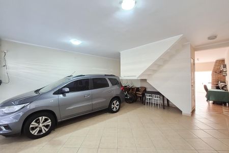 Casa à venda com 232m², 3 quartos e 3 vagas Casa à venda com 232m², 3 quartos e 3 vagasGaragem