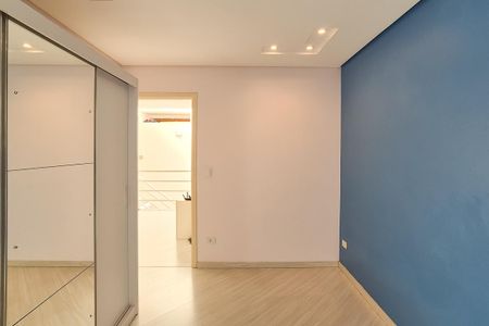 Casa à venda com 232m², 3 quartos e 3 vagas Casa à venda com 232m², 3 quartos e 3 vagas Quarto 2