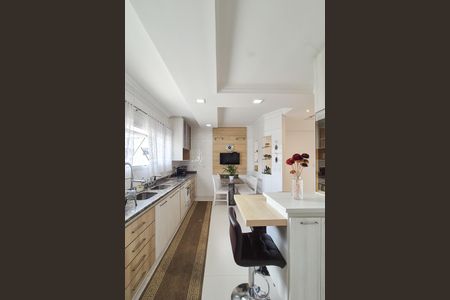 Casa à venda com 232m², 3 quartos e 3 vagas Casa à venda com 232m², 3 quartos e 3 vagasCozinha