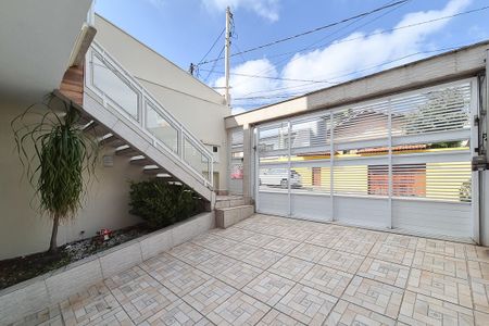Casa à venda com 232m², 3 quartos e 3 vagas Casa à venda com 232m², 3 quartos e 3 vagasGaragem