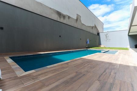 Apartamento para alugar com 30m², 1 quarto e sem vaga Apartamento para alugar com 30m², 1 quarto e sem vagaÁrea comum - Piscina