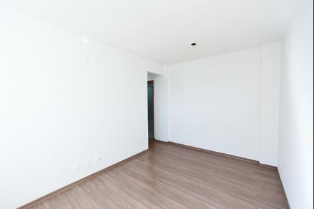 Sala de apartamento à venda com 2 quartos, 50m² em Milionários, Belo Horizonte
