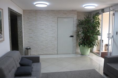 Apartamento à venda com 83m², 3 quartos e 2 vagasHall social