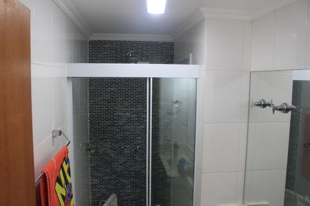 Apartamento à venda com 83m², 3 quartos e 2 vagasBanheiro social