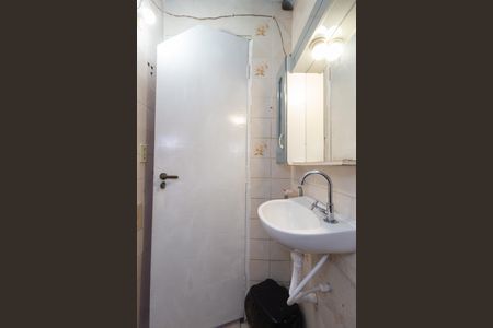 Casa à venda com 150m², 2 quartos e 2 vagas Casa à venda com 150m², 2 quartos e 2 vagasLavabo