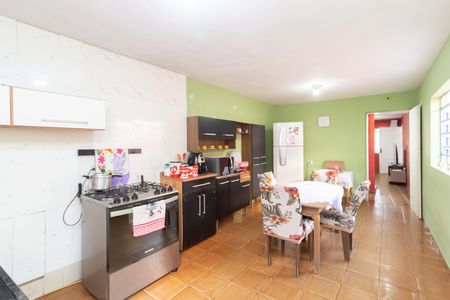 Casa à venda com 150m², 2 quartos e 2 vagas Casa à venda com 150m², 2 quartos e 2 vagasCozinha