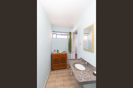 Casa à venda com 150m², 2 quartos e 2 vagas Casa à venda com 150m², 2 quartos e 2 vagasBanheiro