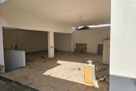 Casa à venda com 4 quartos, 480m² em Itaipu, Niterói