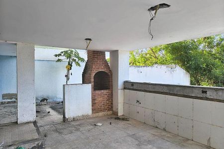 Casa à venda com 4 quartos, 480m² em Itaipu, Niterói