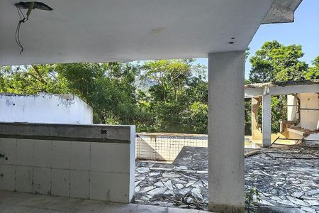 Casa à venda com 4 quartos, 480m² em Itaipu, Niterói