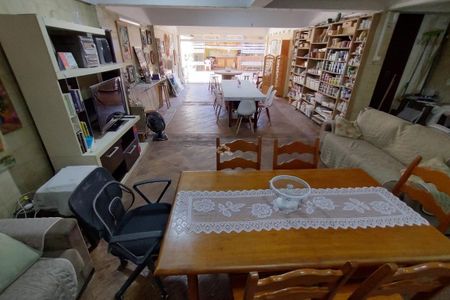 Casa à venda com 3 quartos, 210m² em Vila Santana, São Paulo