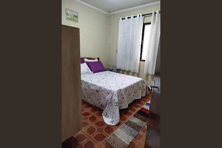 Casa à venda com 108m², 3 quartos e 2 vagas