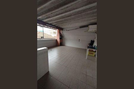 Casa à venda com 108m², 3 quartos e 2 vagas