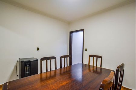 Casa à venda com 135m², 3 quartos e 2 vagas Casa à venda com 135m², 3 quartos e 2 vagasCopa