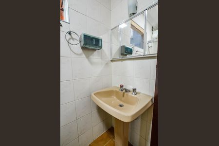Casa à venda com 135m², 3 quartos e 2 vagas Casa à venda com 135m², 3 quartos e 2 vagasBanheiro de serviço