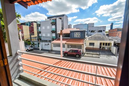 Casa à venda com 135m², 3 quartos e 2 vagas Casa à venda com 135m², 3 quartos e 2 vagasVaranda da Suíte