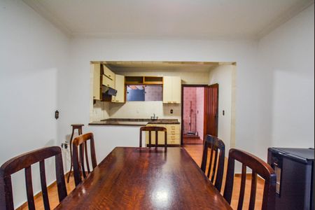 Casa à venda com 135m², 3 quartos e 2 vagas Casa à venda com 135m², 3 quartos e 2 vagasCopa