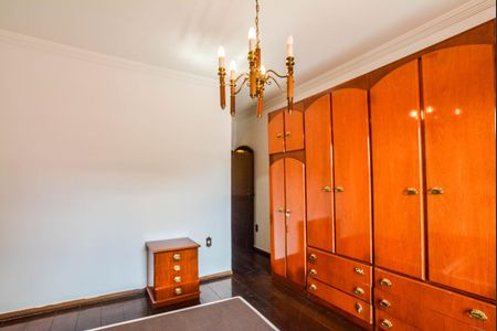 Casa à venda com 135m², 3 quartos e 2 vagas Casa à venda com 135m², 3 quartos e 2 vagasSuíte