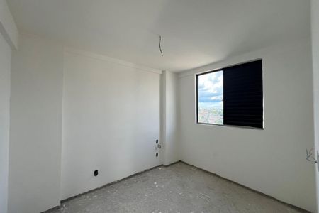 Apartamento à venda com 3 quartos, 80m² em Santa Monica, Belo Horizonte